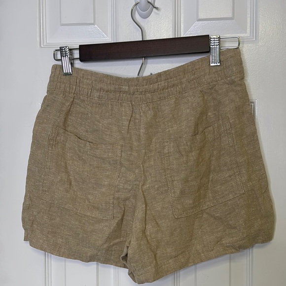 NWOT Tan Relaxed Shorts with Elastic Waist - Picture 5 of 6